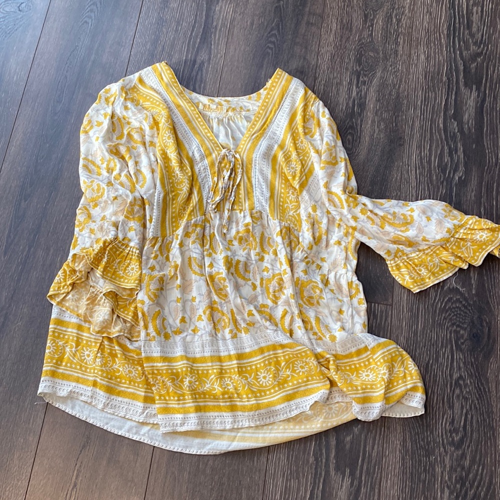 COPY - Light & Flowy 3:4 sleeve yellow pattern Shirt